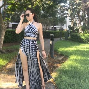 NWT Windsor Tye-Dye convertible swim cover up